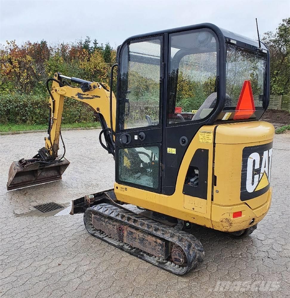 CAT 301.8 C 소형 굴삭기 7톤 미만