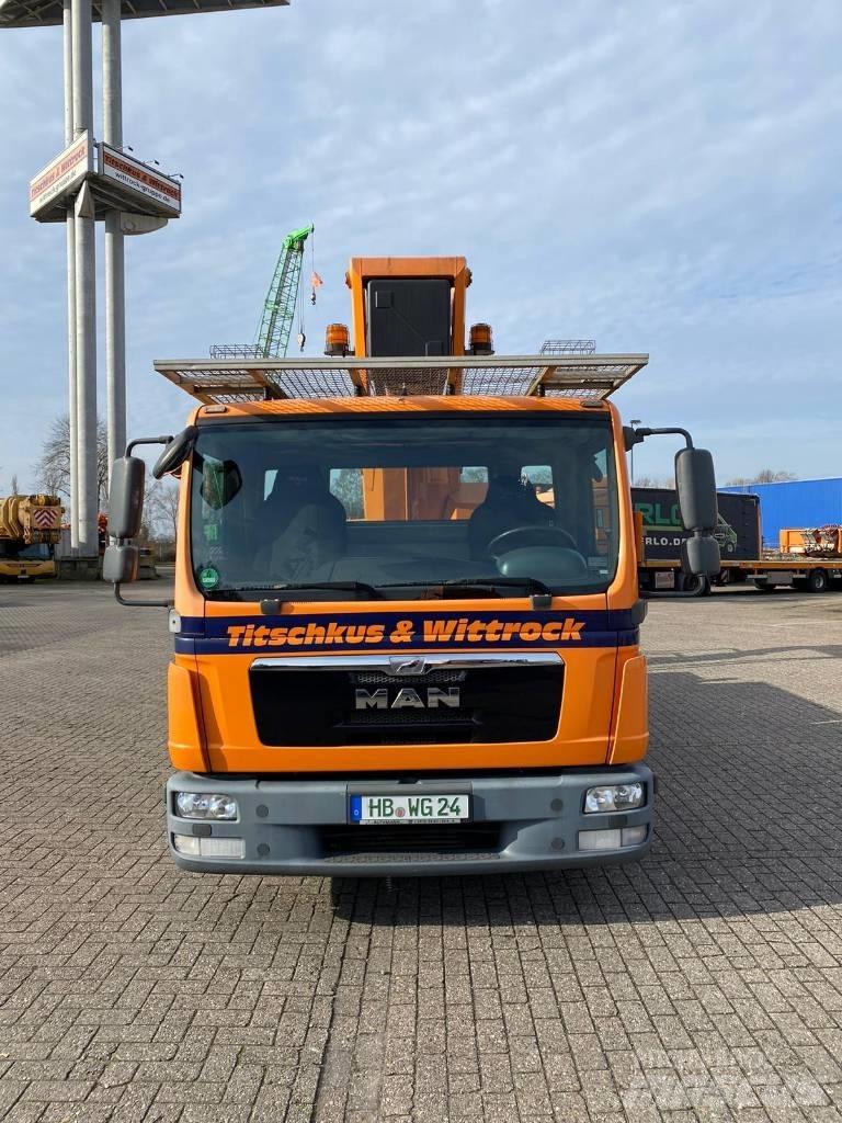 Ruthmann T 330 트럭 탑재 고소작업대