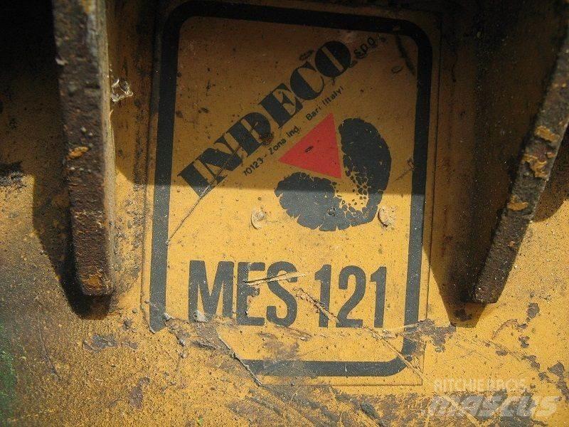 Indeco MES121 이동식 분쇄기