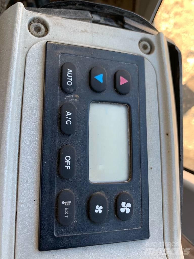 Wacker Neuson 14504 대형 굴삭기 29톤 이상