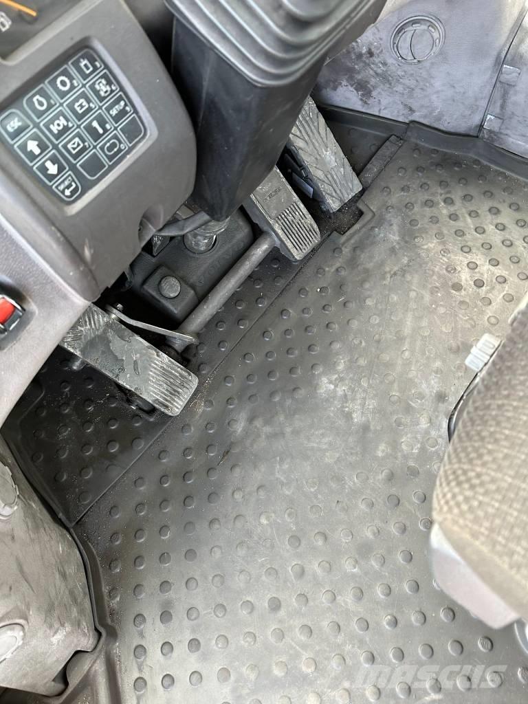 Volvo L180H  휠로우더