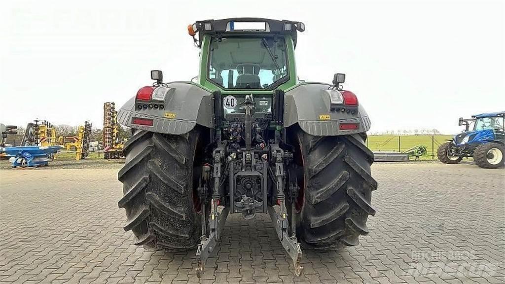 Fendt 826 s4 profi+ 트랙터