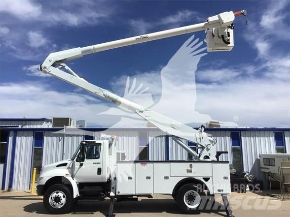 Altec AA755L 트럭 탑재 고소작업대