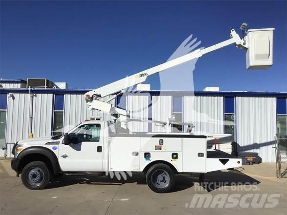 Altec AT200A 트럭 탑재 고소작업대