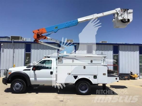 Altec AT37G 트럭 탑재 고소작업대