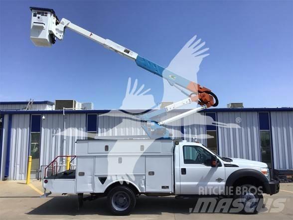 Altec AT37G 트럭 탑재 고소작업대