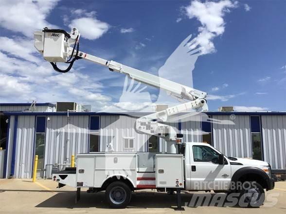 Altec AT40M 트럭 탑재 고소작업대