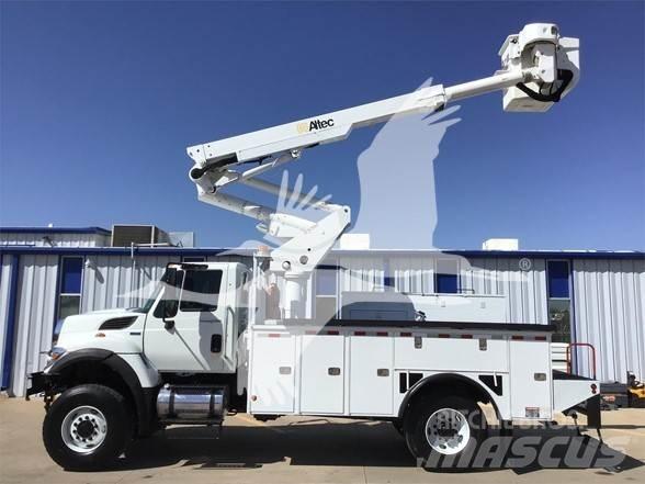 Altec TA40 트럭 탑재 고소작업대