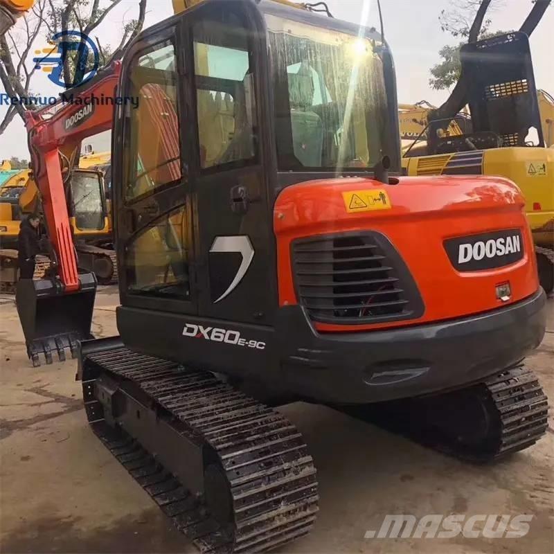 Doosan DX 60-9 C 대형 굴삭기 29톤 이상
