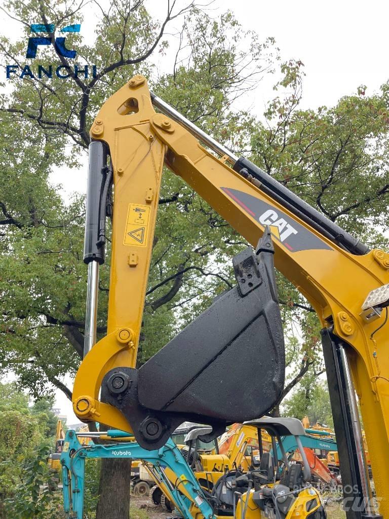 CAT 303.5 C CR 소형 굴삭기 7톤 미만