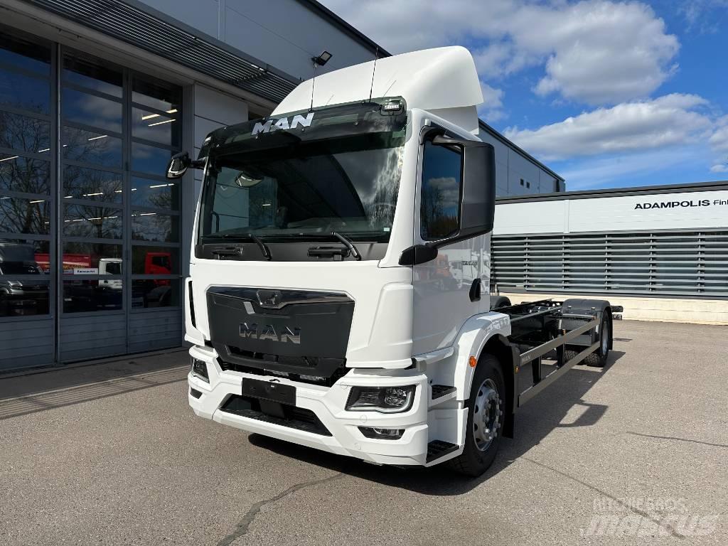 MAN TGM 18.290 새시 운전실 트럭