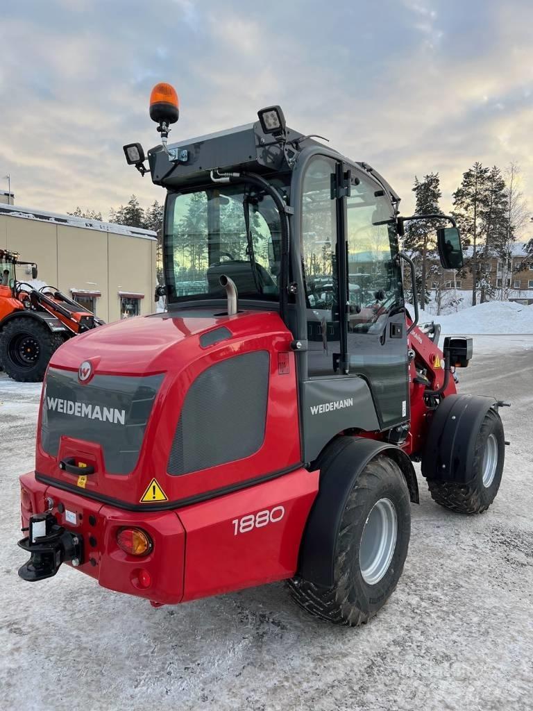 Weidemann 1880  휠로우더