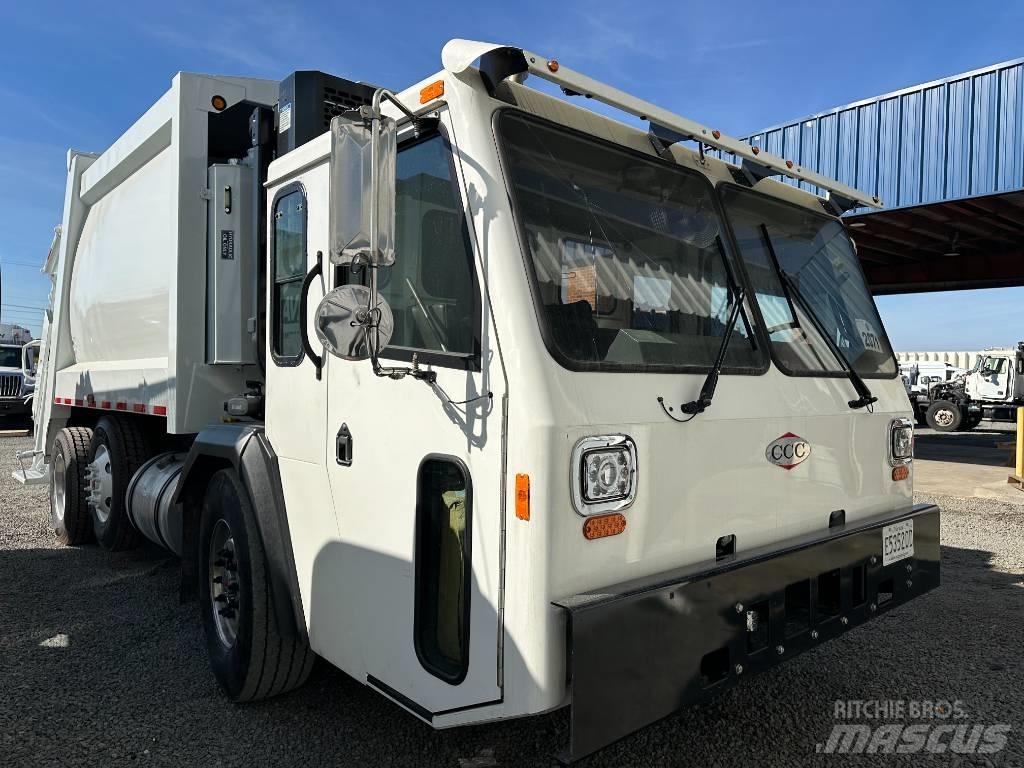  Crane Carrier LET2CC 폐기물 수거 트럭