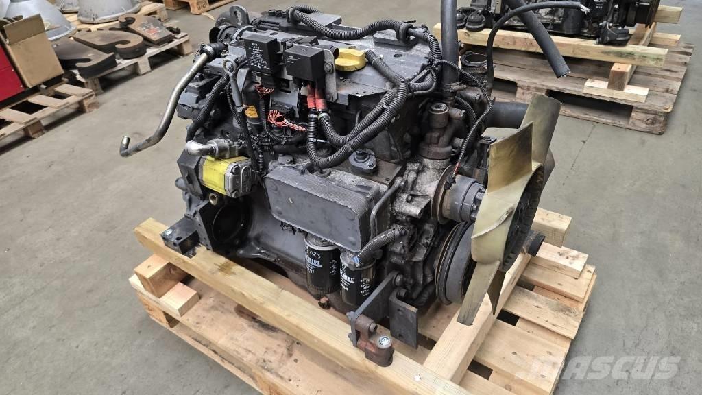 Deutz BF4M2012 엔진