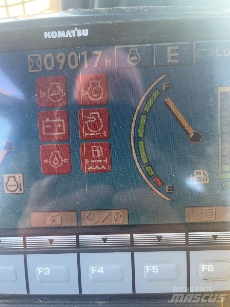 Komatsu PC 210 LC-8 대형 굴삭기 29톤 이상