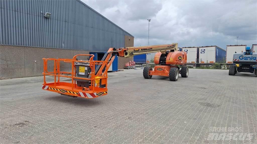 JLG 860SJG 견인식 전동이동 리프트