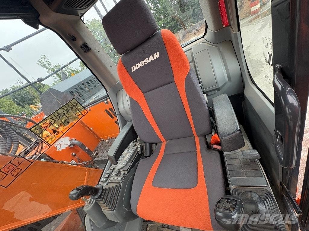 Doosan DX140LCR-5 대형 굴삭기 29톤 이상