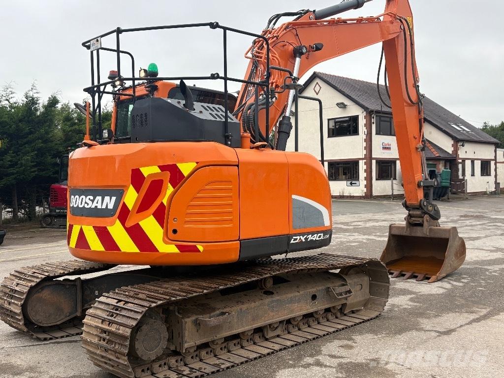 Doosan DX140LCR-5 대형 굴삭기 29톤 이상