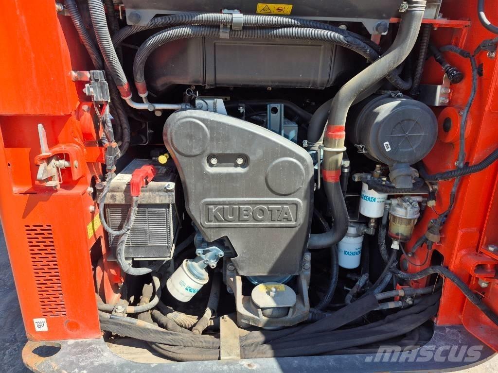 Kubota SSV 65  스키드로더