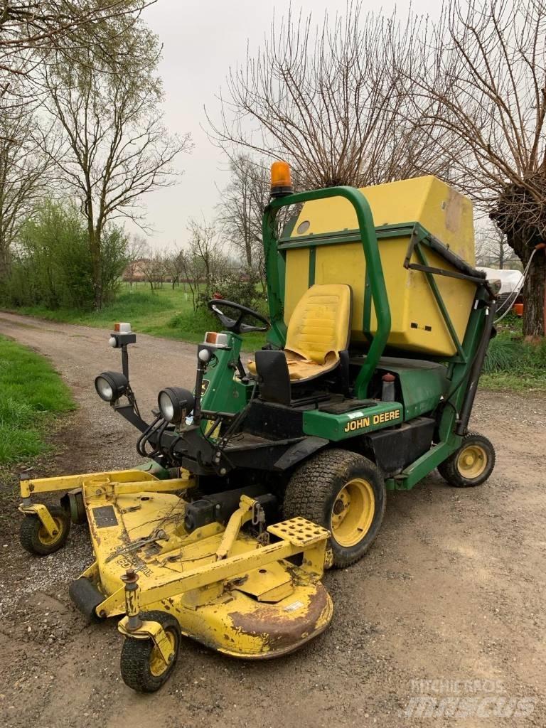 John Deere F 935 탑승형 잔디깎기