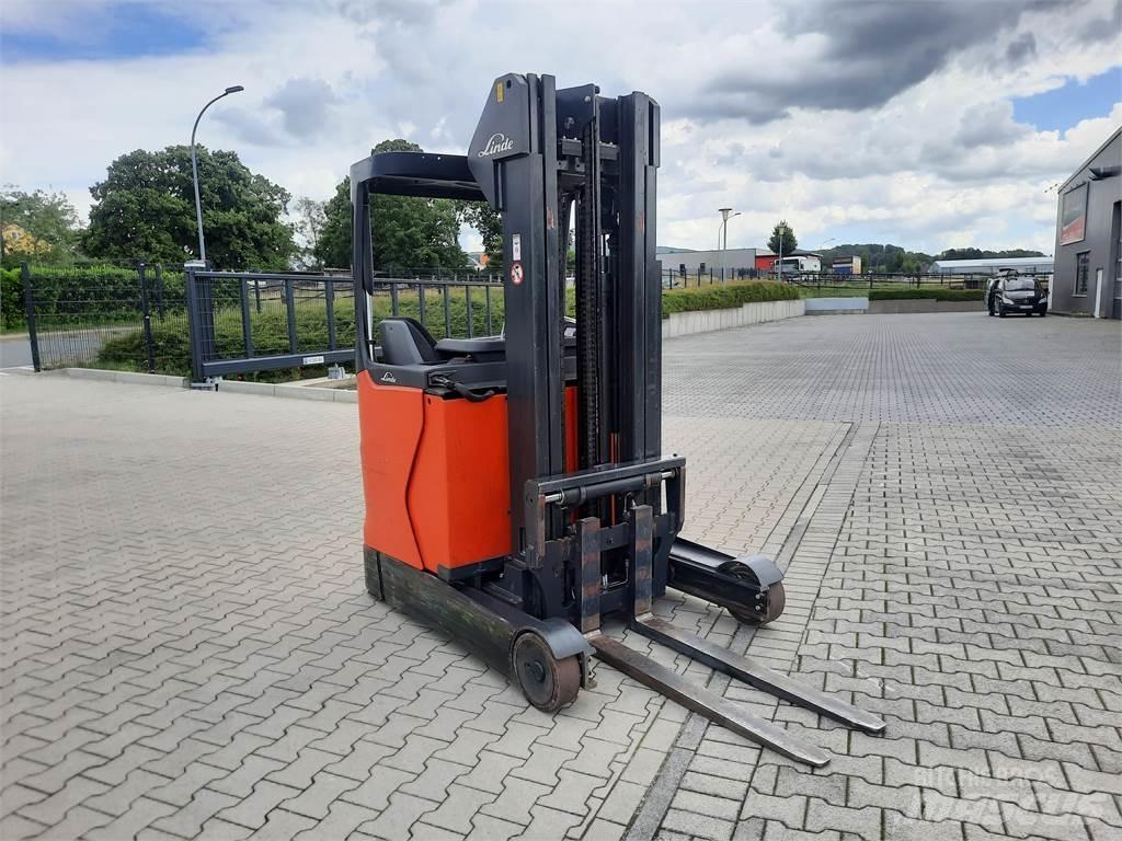 Linde R14 리치 트럭