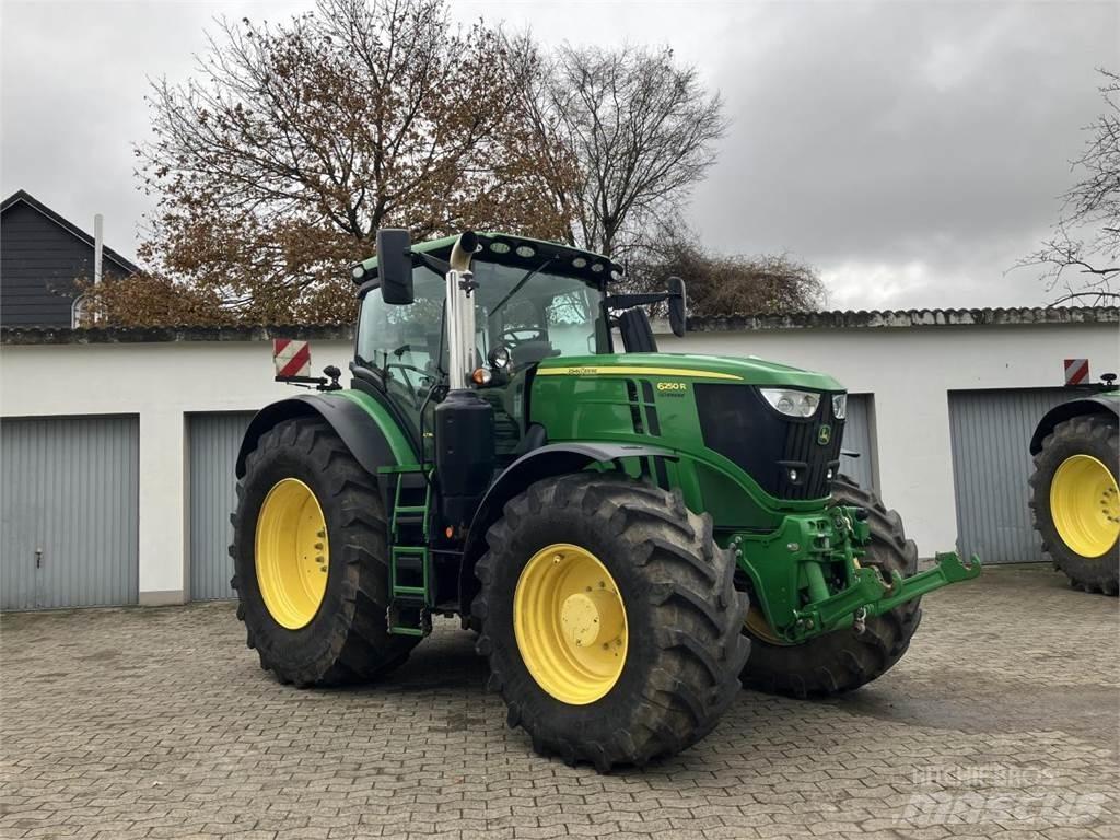 John Deere 6250R 트랙터