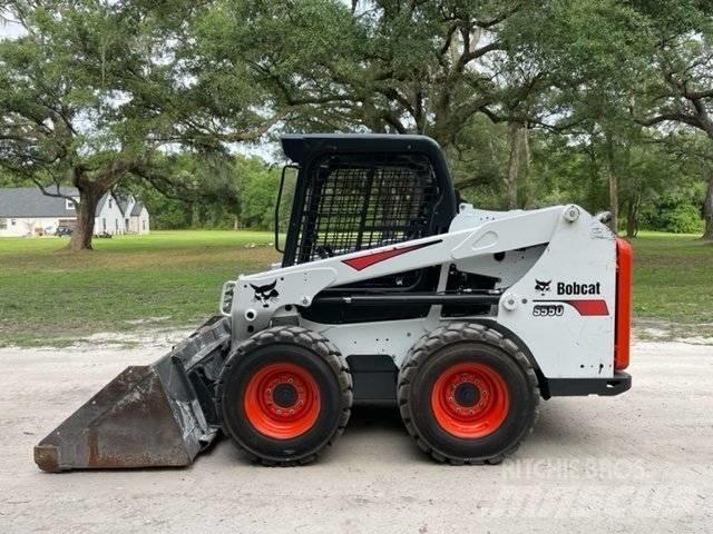Bobcat S 550  스키드로더