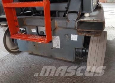 SkyJack SJ III 4726 가위형 리프트