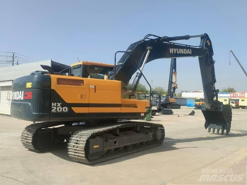 Hyundai HX 200 대형 굴삭기 29톤 이상