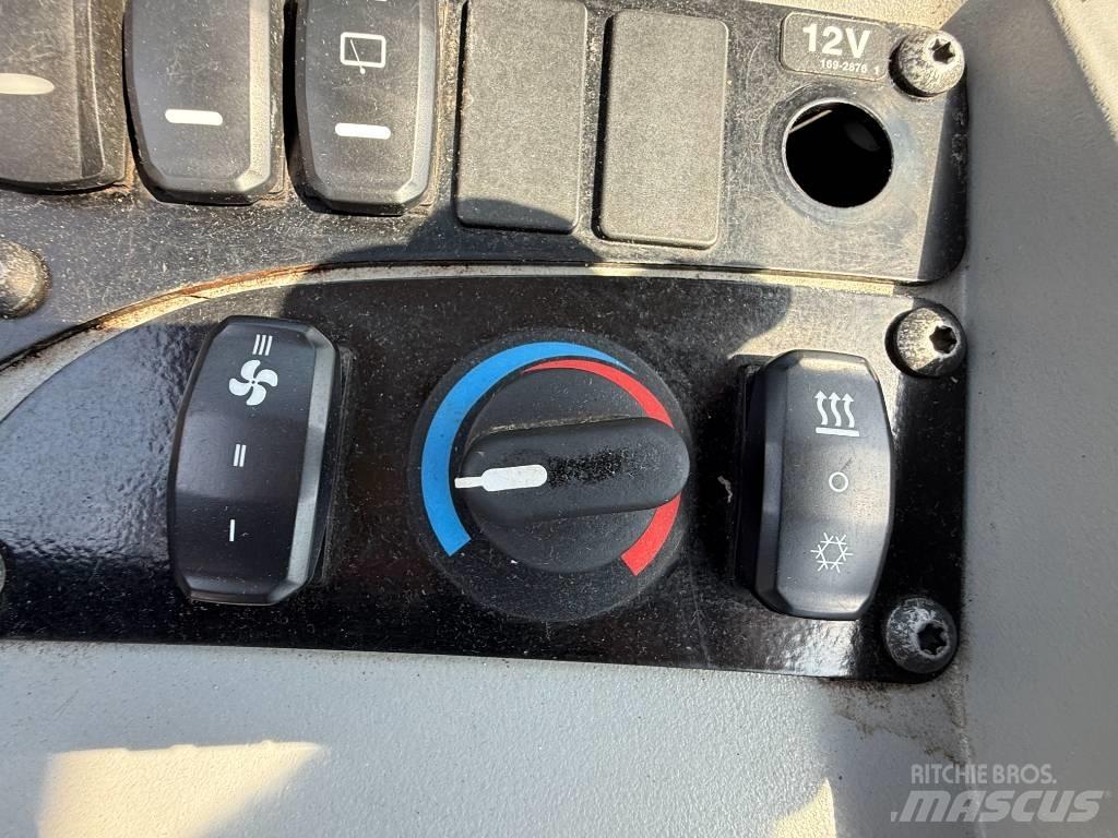 CAT 908  휠로우더