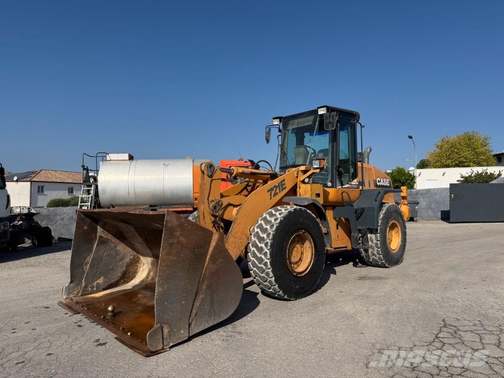 CASE 721 E  휠로우더