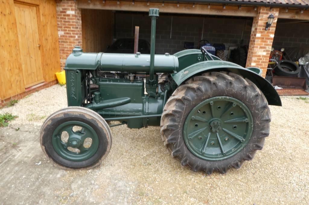 Fordson standard 트랙터