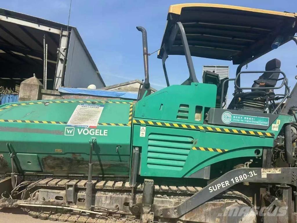 Vögele 1880-2l 아스팔트 포장장비