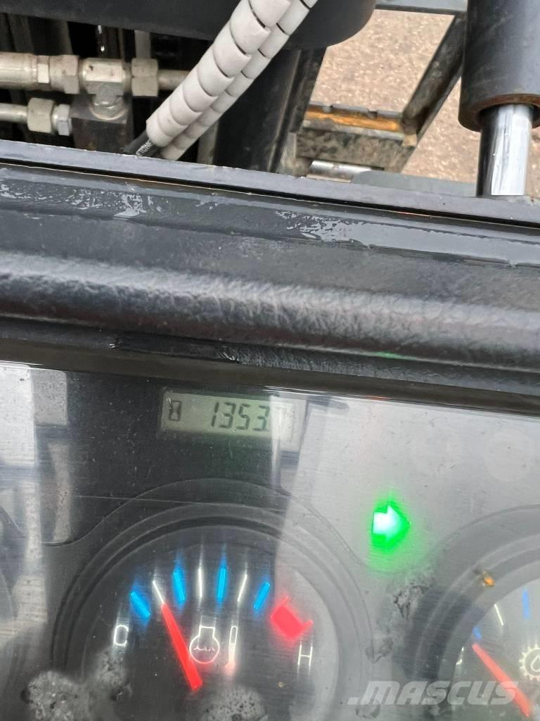 Doosan D 25 GP 디젤 지게차