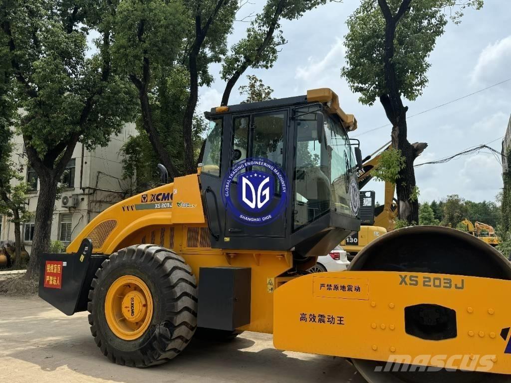 XCMG XS 203 J 싱글 드럼 롤러