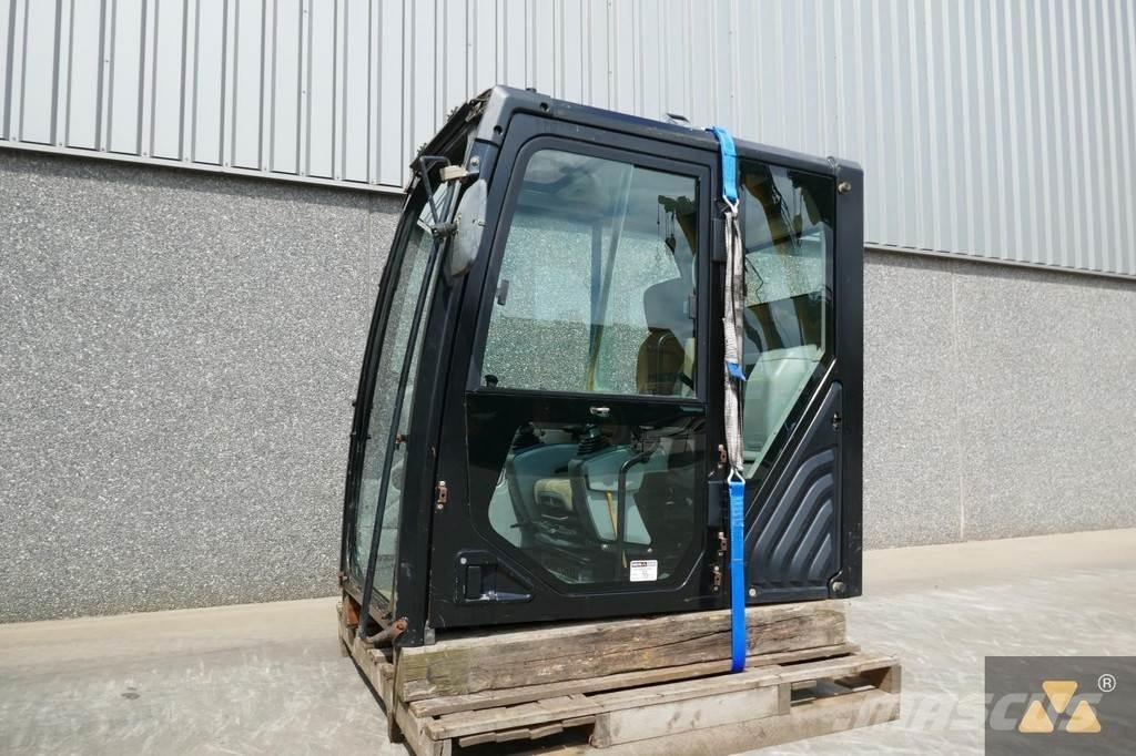 CAT 352F Cab 캐빈 및 인테리어