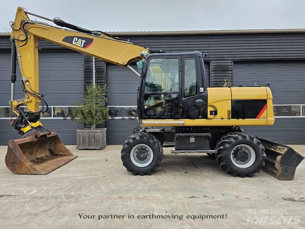 CAT M 315 D  휠 굴삭기
