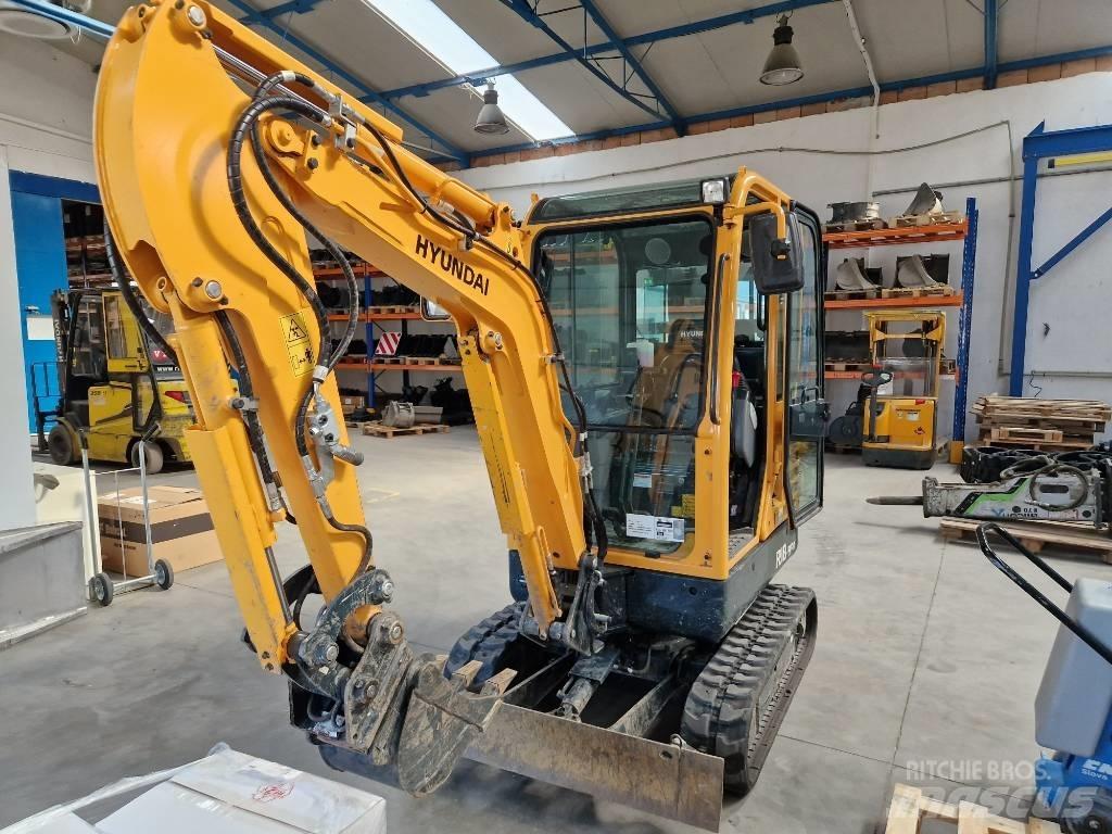 Hyundai R18-9AK 소형 굴삭기 7톤 미만