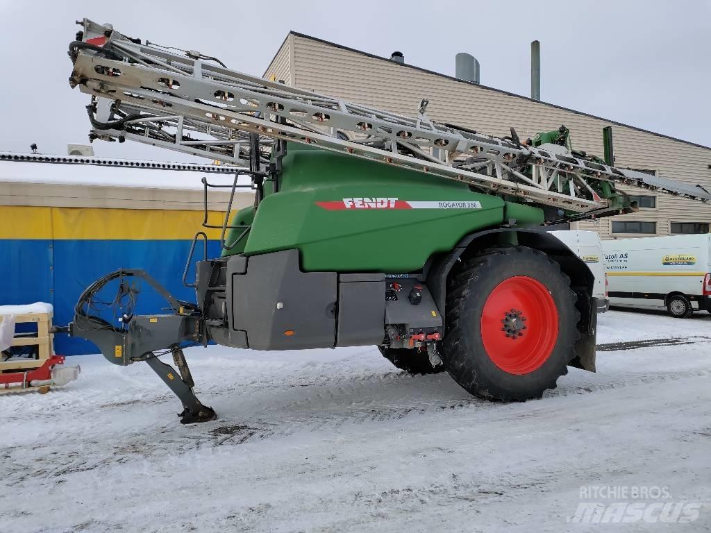 Fendt Rogator 366 견인형 분무기
