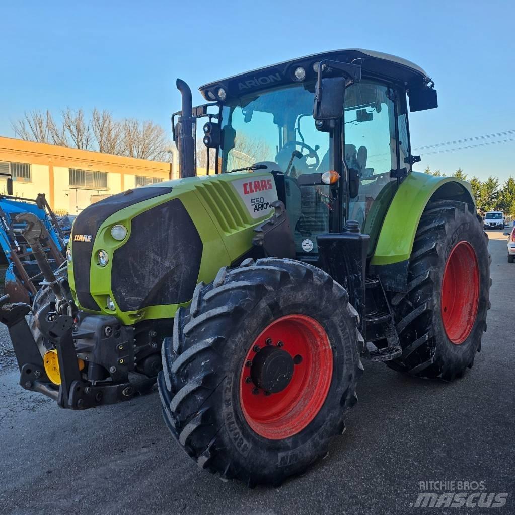 CLAAS Arion 550 트랙터