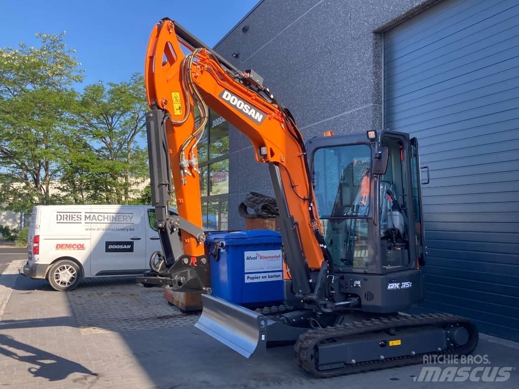 Develon DX 35 Z-7 소형 굴삭기 7톤 미만