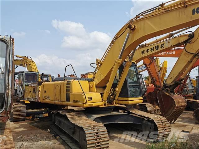 Komatsu PC 220-8 대형 굴삭기 29톤 이상