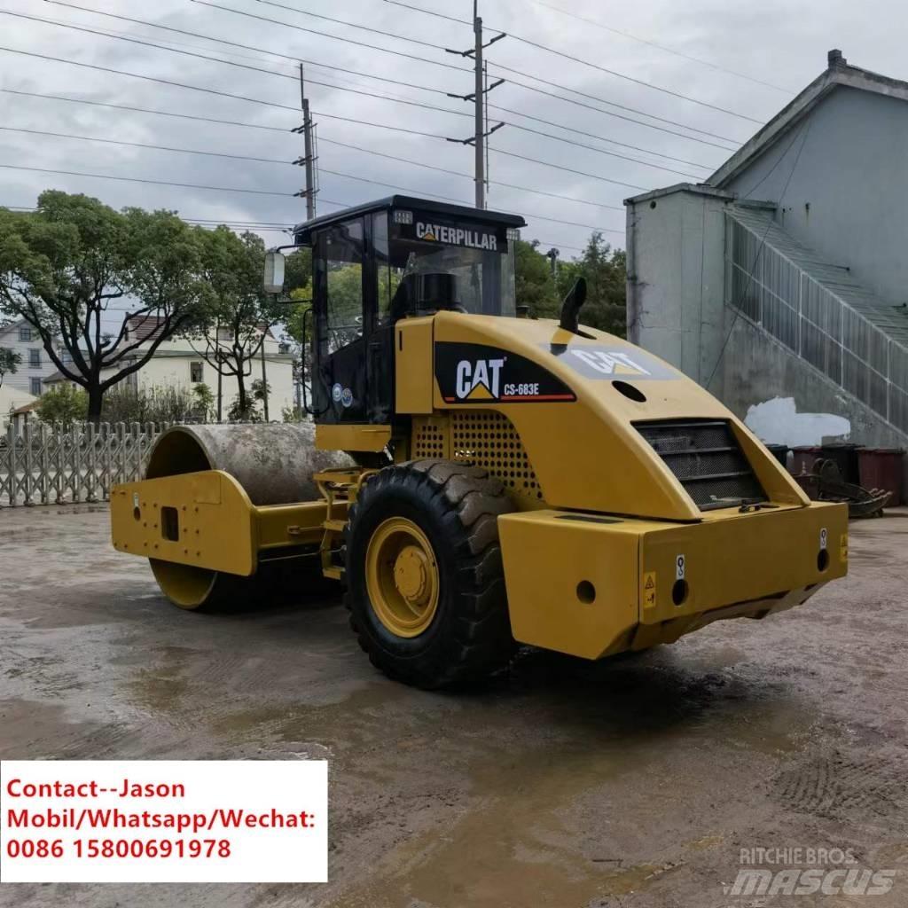 CAT CS 683 E 토양 다짐기