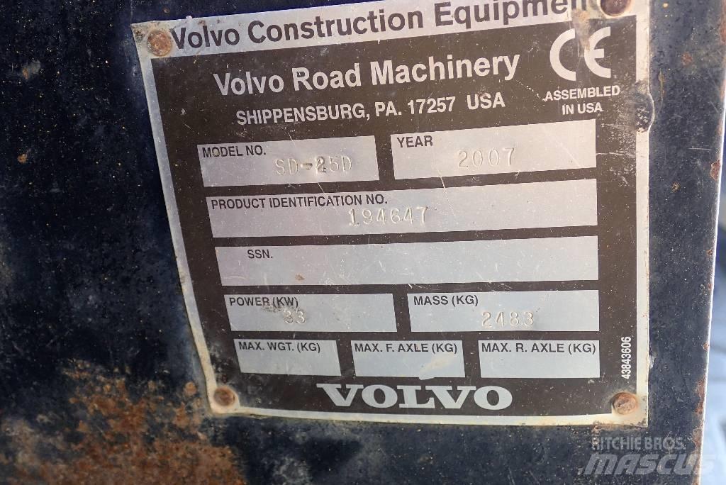 Volvo SD 25 D 싱글 드럼 롤러