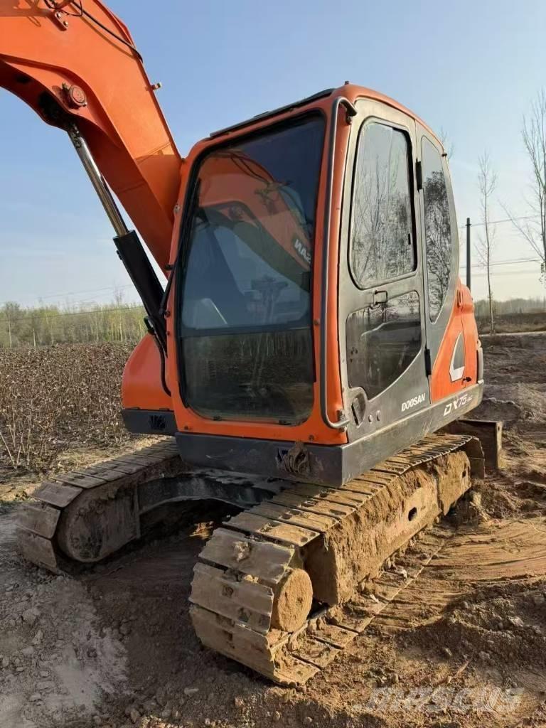 Doosan DX 75-9 C 대형 굴삭기 29톤 이상