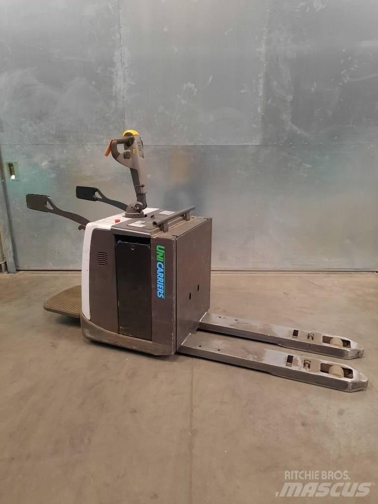 UniCarriers PMR200 로우 리프터(승강대 포함)