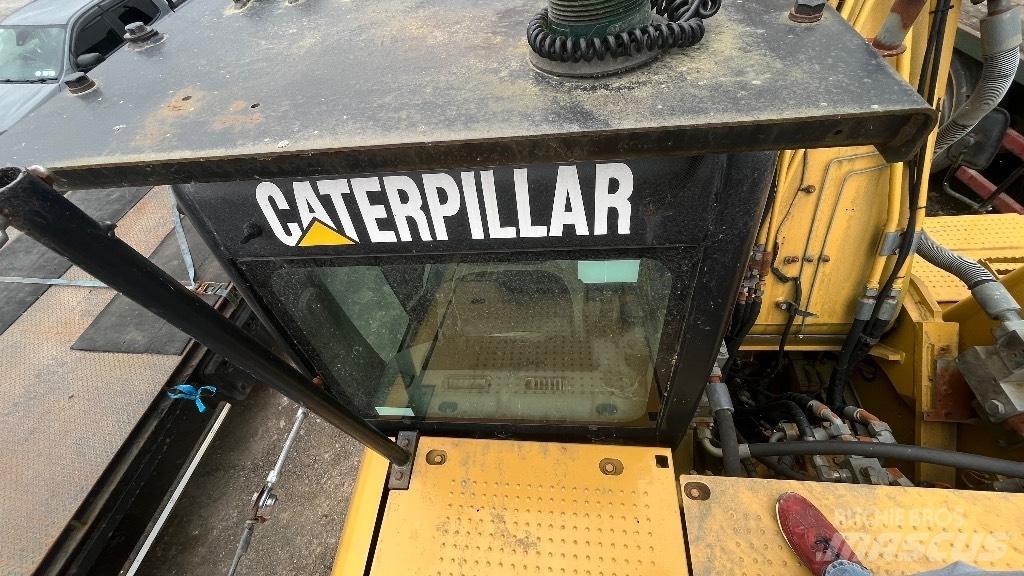 CAT 324 D L 대형 굴삭기 29톤 이상