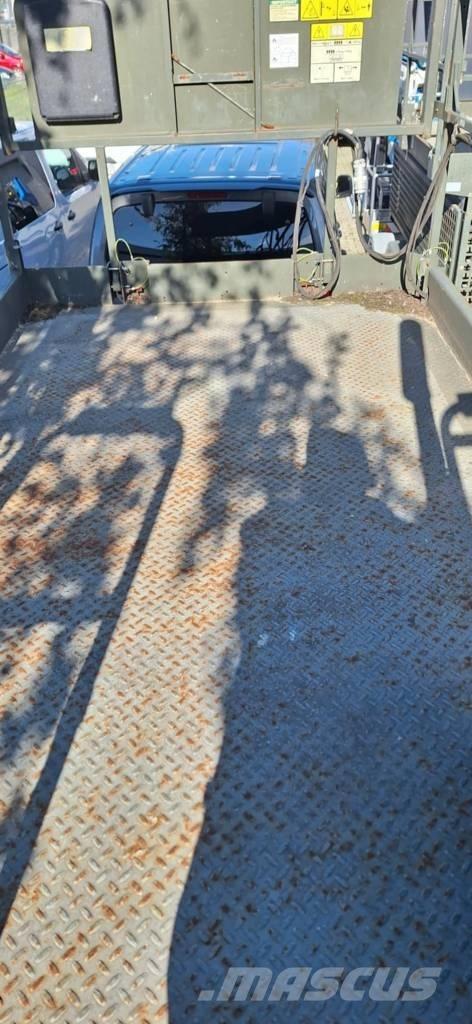 JLG M 3369 가위형 리프트