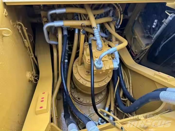 CAT CAT329D2L 대형 굴삭기 29톤 이상