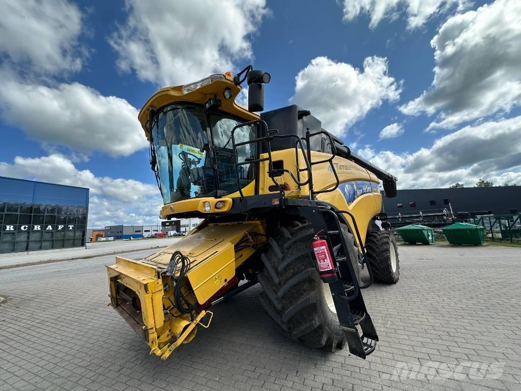 New Holland CX 8080 콤바인 수확기
